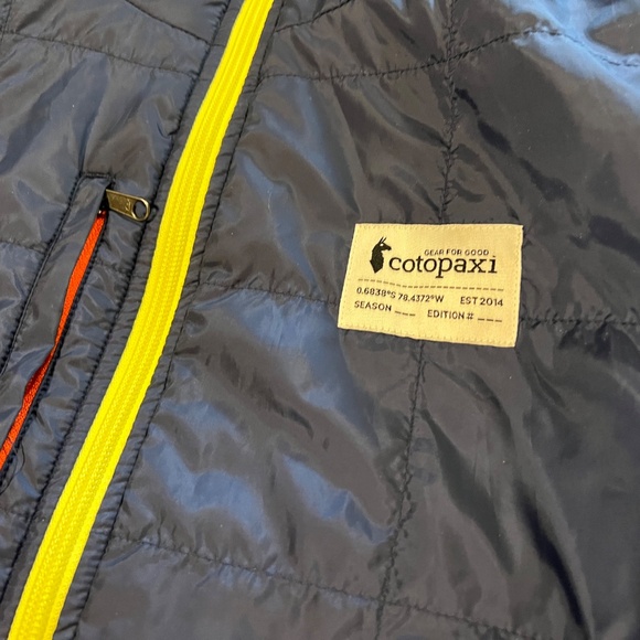 Reversible COTOPAXI jacket women's size medium - Picture 6 of 6
